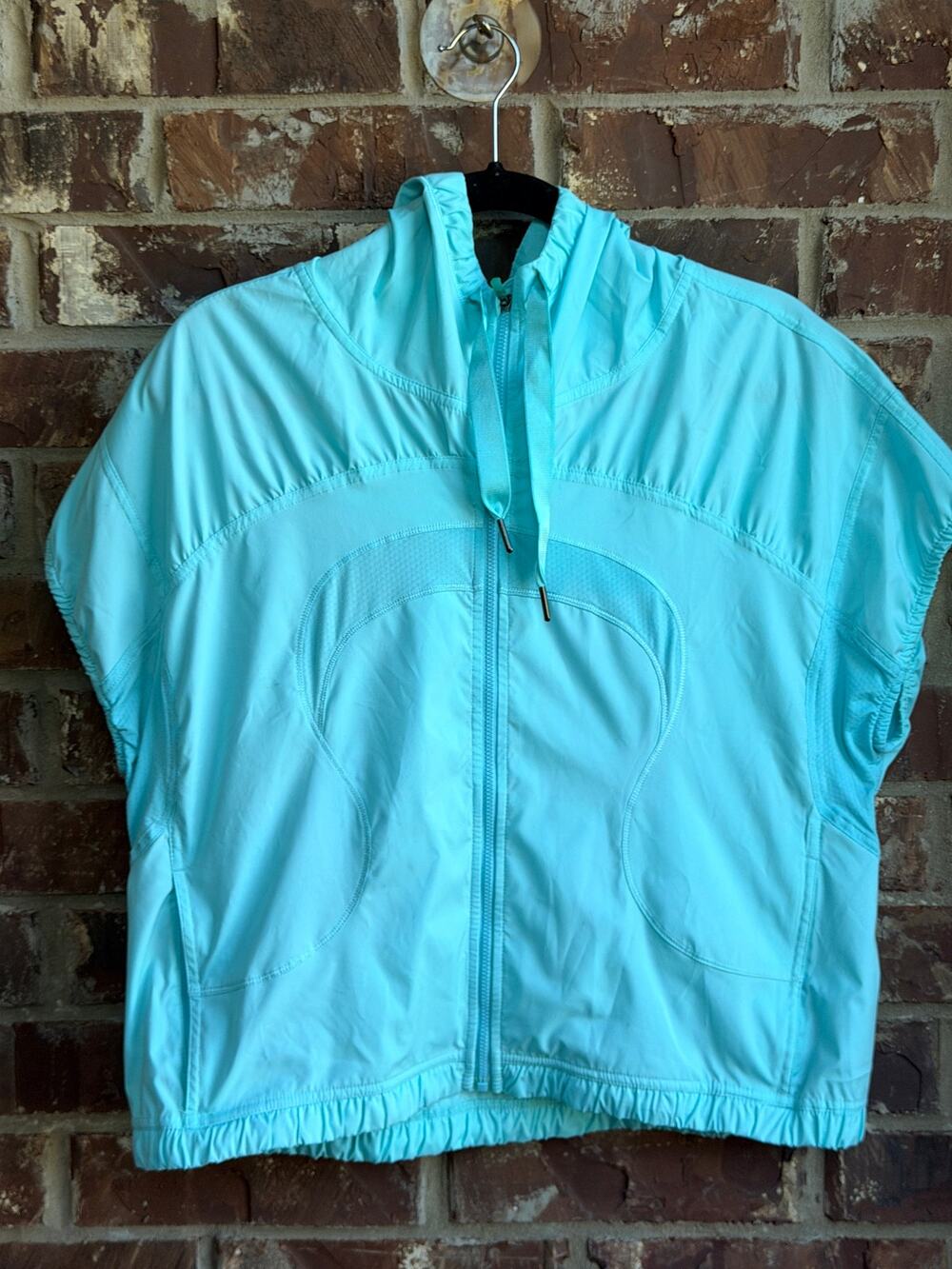 Lululemon Aqua Blue Short Sleeve Hooded Full Zip Running Jacket Size 10